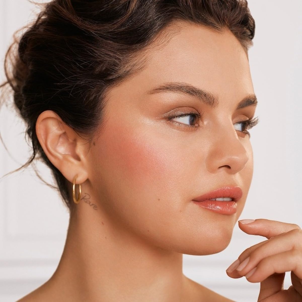 Rare Beauty by Selena Gomez Positive Light Liquid Luminizer Highlight - Enlighten - Champagne image 4
