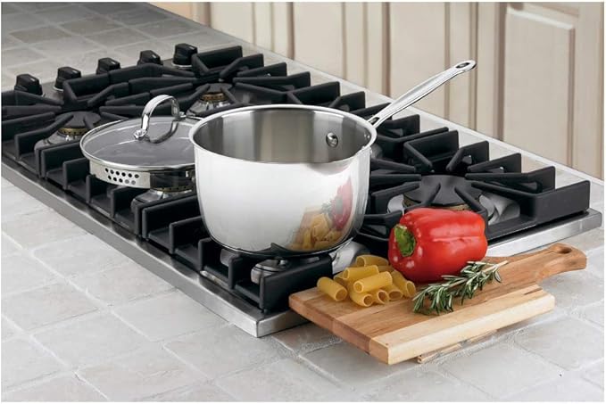 Cuisinart 7193-20P Chef's Classic Stainless 3-Quart Cook and Pour Saucepan with Cover image 2