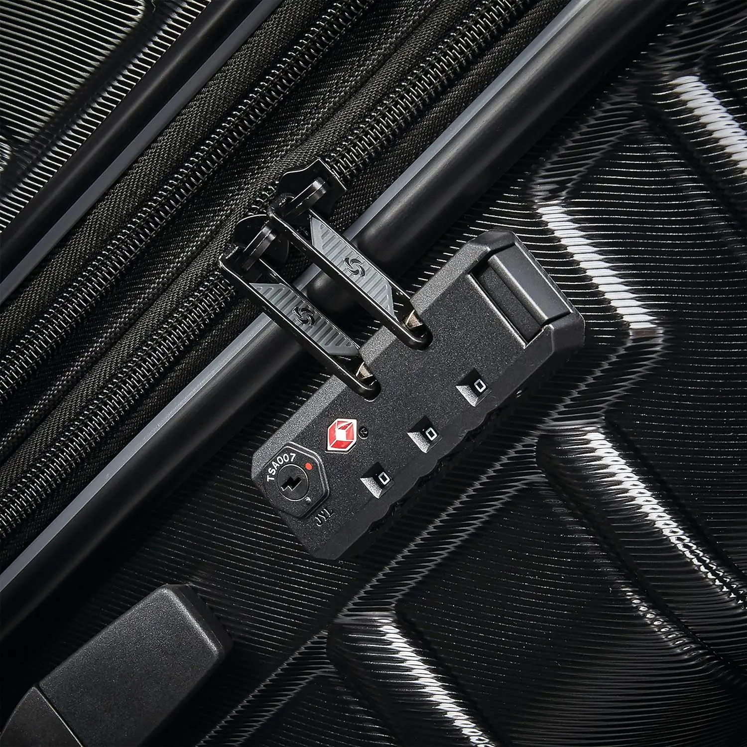 Samsonite Omni 2-2 Piece 19/28 Hardside Luggage with 360° Spinner Wheels - Scratch Resistant Hardshell - TSA, Airline-Approved - Expandable Polycarbonate Lightweight - Midnight Black image 6