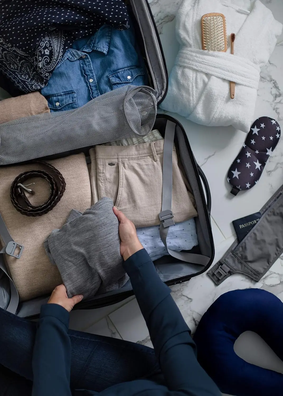 Samsonite Omni PC Hardside Expandable Luggage with Spinner Wheels, Caribbean Blue, Carry-On 20-Inch image 4